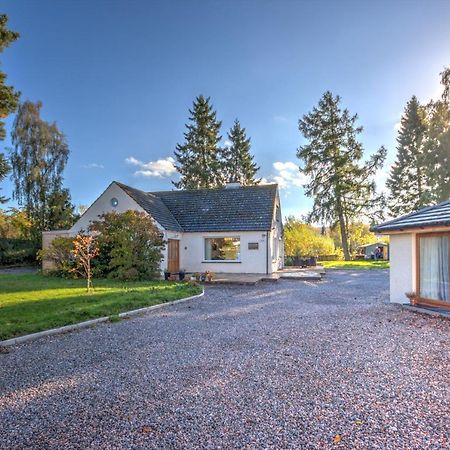 Charming 1-Bed Cottage In Inverness Exterior foto